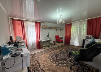 Продам 2-комнатную квартиру, 52 м2, Бирск, улица 8 Марта, 24Г