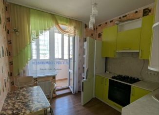 2-комнатная квартира в аренду, 60 м2, Республика Башкортостан, улица Евгения Столярова, 4