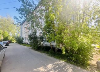 Продажа 2-ком. квартиры, 50 м2, Сергиев Посад, улица 2-й Кирпичный Завод, 19