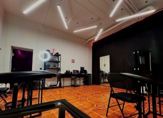 Продается помещение свободного назначения, 43.9 м2, Тюмень, улица Хохрякова, 10