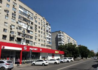 Продам торговую площадь, 560 м2, Краснодар, Фестивальный микрорайон, улица Яна Полуяна, 53
