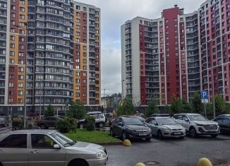 Продается 1-комнатная квартира, 33.9 м2, Мурино, улица Шувалова, 48, ЖК Цвета радуги