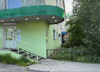 Продается торговая площадь, 129.5 м2, Мурманск, улица Капитана Буркова, 27