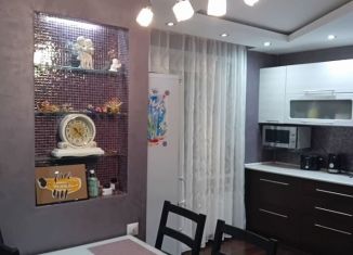 Продажа двухкомнатной квартиры, 60 м2, Барнаул, улица Кутузова, 16Г