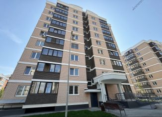 Продается 2-ком. квартира, 66.5 м2, Краснодар, улица Героя Хабибуллина, 7