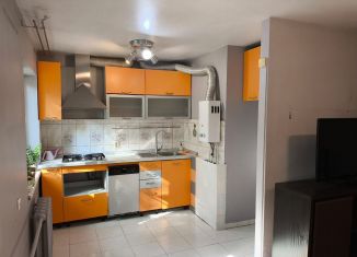 Продаю трехкомнатную квартиру, 61.6 м2, Сыктывкар, Октябрьский проспект, 47, Юго-Западный район