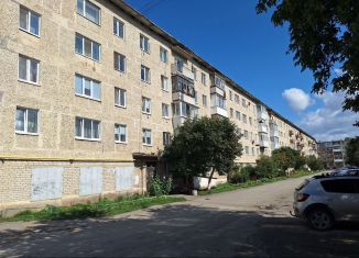 Продаю 1-ком. квартиру, 29 м2, Сухой Лог, улица Белинского, 26