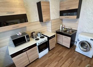 Сдаю однокомнатную квартиру, 40 м2, Уфа, Нежинская улица, 27