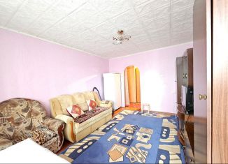 2-ком. квартира на продажу, 47.6 м2, Зеленодольск, улица Вали Хазиева, 8