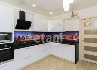 3-комнатная квартира на продажу, 81.8 м2, Тюмень, улица Михаила Сперанского, 33/1, ЖК Видный