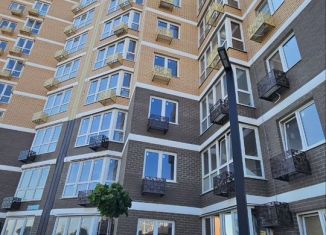 Продажа 2-ком. квартиры, 70 м2, Краснодар, улица Ветеранов, 85, микрорайон 2-я Площадка