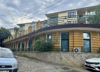 Продам 1-ком. квартиру, 33 м2, Крым, улица Первого Мая, 1В