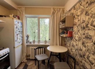 Сдается однокомнатная квартира, 30.5 м2, Брянск, Бежицкий район, улица Брянской Пролетарской Дивизии, 3