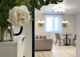 Сдается в аренду 2-комнатная квартира, 44 м2, Киров, улица Горбуновой, 31