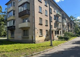 Продаю 2-комнатную квартиру, 43.7 м2, Колпино, Октябрьская улица