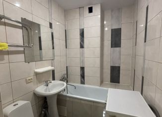 Сдаю в аренду 2-ком. квартиру, 45 м2, Орёл, Раздольная улица, 11