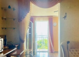 Сдам в аренду квартиру студию, 38 м2, посёлок городского типа Партенит, Фрунзенское шоссе, 4