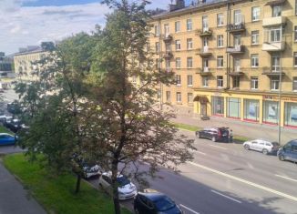 Продам 2-ком. квартиру, 56.7 м2, Санкт-Петербург, шоссе Революции, 15, шоссе Революции