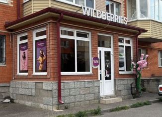 Продажа торговой площади, 92.2 м2, Ессентуки, улица Орджоникидзе, 83к1