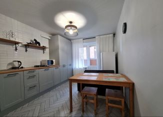 Сдается 1-ком. квартира, 45 м2, Тольятти, Спортивная улица, 55