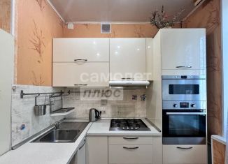 Продам 1-ком. квартиру, 38 м2, Сертолово, улица Ларина, 5