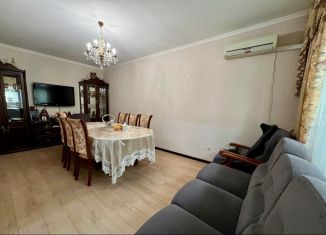 Продается четырехкомнатная квартира, 124.1 м2, Аксай, улица Вартанова, 31