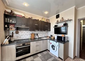 Трехкомнатная квартира на продажу, 69.3 м2, Ейск, улица Щорса, 38/2