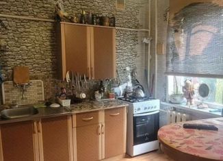 Продаю 1-ком. квартиру, 31 м2, Майкоп, улица Калинина, 223