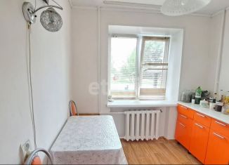 Двухкомнатная квартира на продажу, 45.2 м2, Златоуст, улица имени М.С. Урицкого, 9