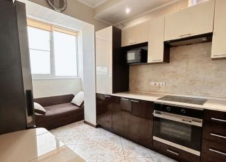 Продаю двухкомнатную квартиру, 57.5 м2, Краснодар, микрорайон Черемушки, улица Селезнёва, 4/9