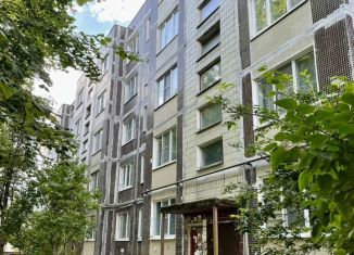 Продажа 2-ком. квартиры, 53 м2, Кингисепп, улица Жукова