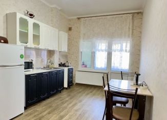 Сдаю в аренду двухкомнатную квартиру, 50 м2, станица Тамань, улица Мира, 21