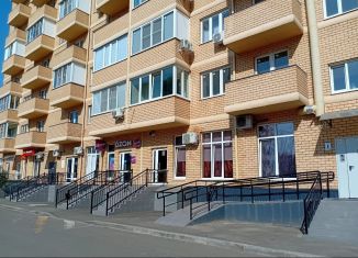 2-комнатная квартира на продажу, 67.5 м2, поселок городского типа Афипский, улица 50 лет Октября, 44/2