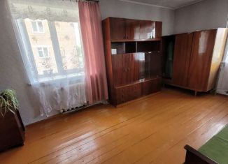 Продается однокомнатная квартира, 32 м2, Свирск, Комсомольская улица, 11