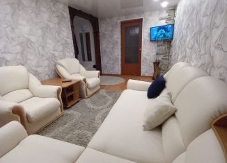 2-комнатная квартира в аренду, 42 м2, поселок городского типа Шерегеш, улица Гагарина, 8