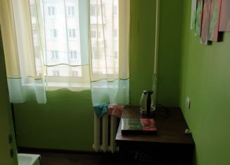 Сдам в аренду 1-комнатную квартиру, 32 м2, Магаданская область, улица Гагарина, 4А