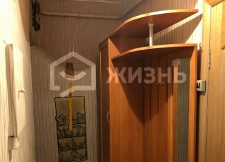 Продается 3-комнатная квартира, 55 м2, Екатеринбург, улица Циолковского, 61, улица Циолковского