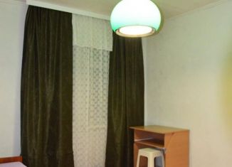 Продается 3-комнатная квартира, 82 м2, станица Северская, улица Суворова, 1