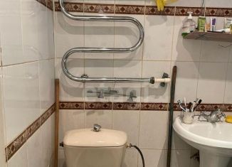 Продается двухкомнатная квартира, 43 м2, посёлок городского типа Изоплит, Пионерская улица, 4