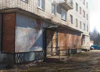 Сдаю в аренду торговую площадь, 91 м2, Сафоново, 2-й микрорайон, 2