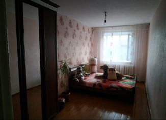 Трехкомнатная квартира на продажу, 58.7 м2, село Каракулино, улица Кирьянова, 42