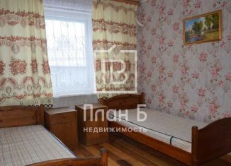Продается двухкомнатная квартира, 53.5 м2, поселок городского типа Думиничи, Комсомольская улица, 7А