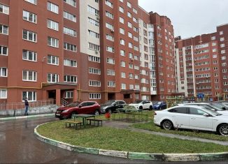 Продам однокомнатную квартиру, 46.7 м2, Иваново, Революционная улица, 24к3