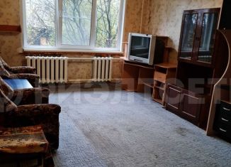 Продаю 2-комнатную квартиру, 48 м2, Мурманск, улица Радищева, 45