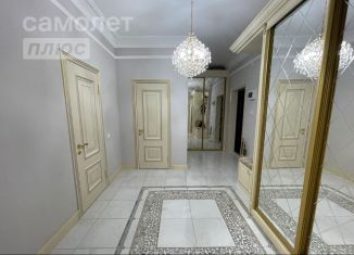 Трехкомнатная квартира на продажу, 100 м2, Грозный, улица Шейха Али Митаева, 21