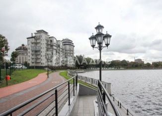 Сдается 2-комнатная квартира, 90 м2, Калининград, Корабельная улица, 3