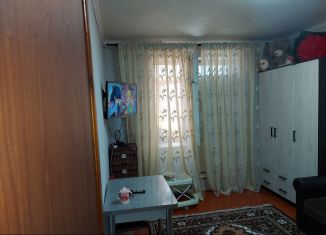 Продается трехкомнатная квартира, 63.3 м2, Котельниково, улица Гришина, 22Б