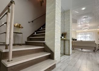 Продам дом, 250 м2, деревня Уптино