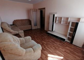 Сдам в аренду 2-ком. квартиру, 57 м2, Курск, проспект Вячеслава Клыкова, 75