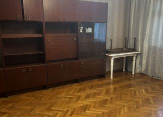 Сдаю в аренду 2-ком. квартиру, 65 м2, Малоярославец, Звёздная улица, 4к2